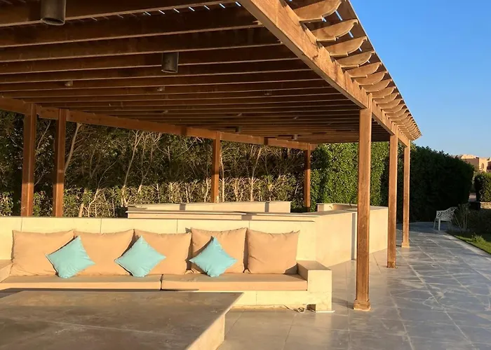 4br With Private Pool In Gouna *